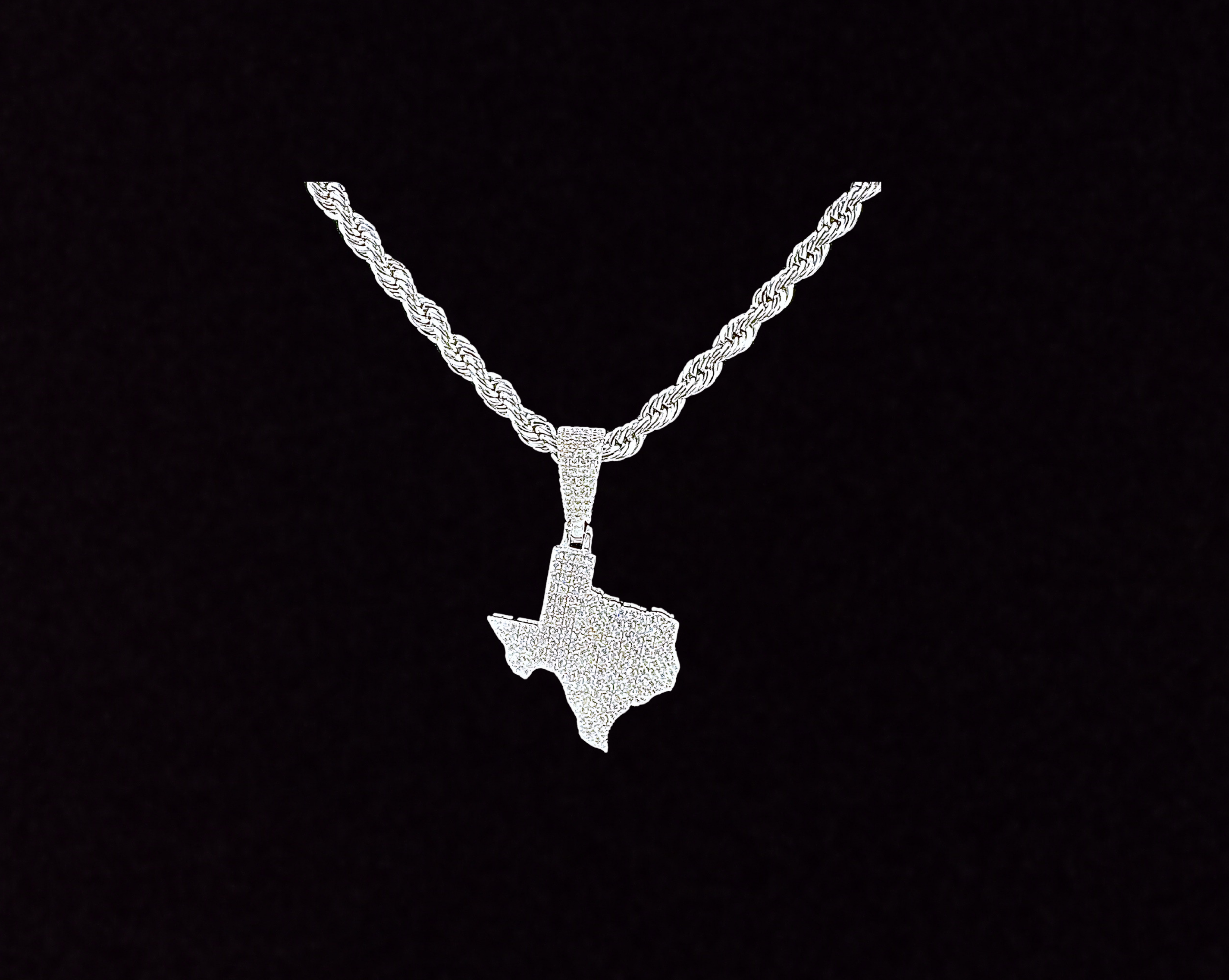 Moissanite in 925 Sterling Silver Texas Pendant