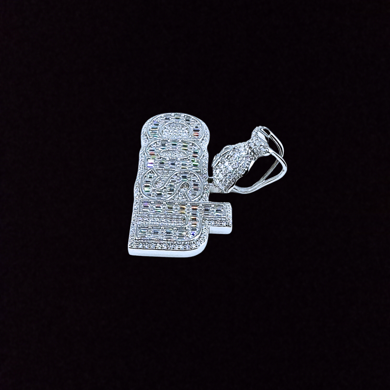Moissanite in 925 Sterling Silver cash Pendant
