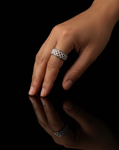 Infinity Curve Moissanite Eternity Band