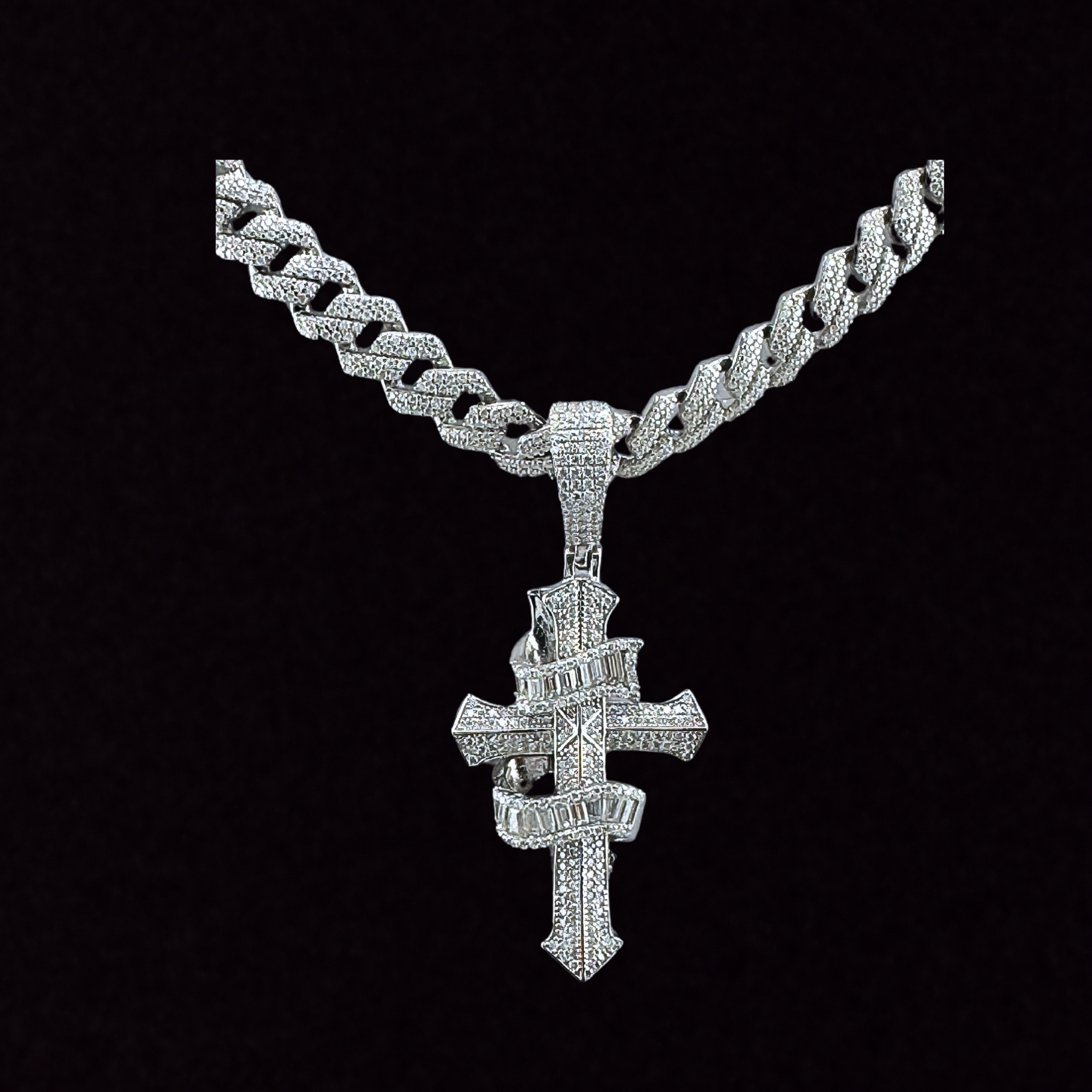 Moissanite in 925 Sterling Silver Cross Pendant
