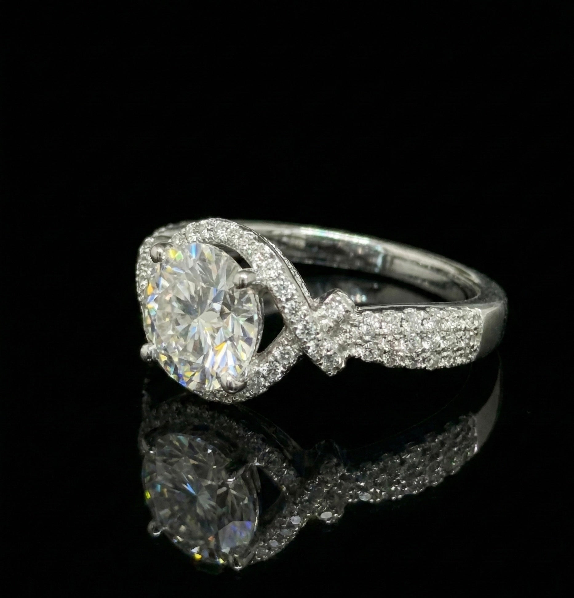 2ct solitaire Moissanite wedding/Promise Ring