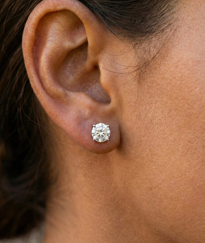 6MM (1.5Ct) Brilliant Cut Moissanite Stud Earrings