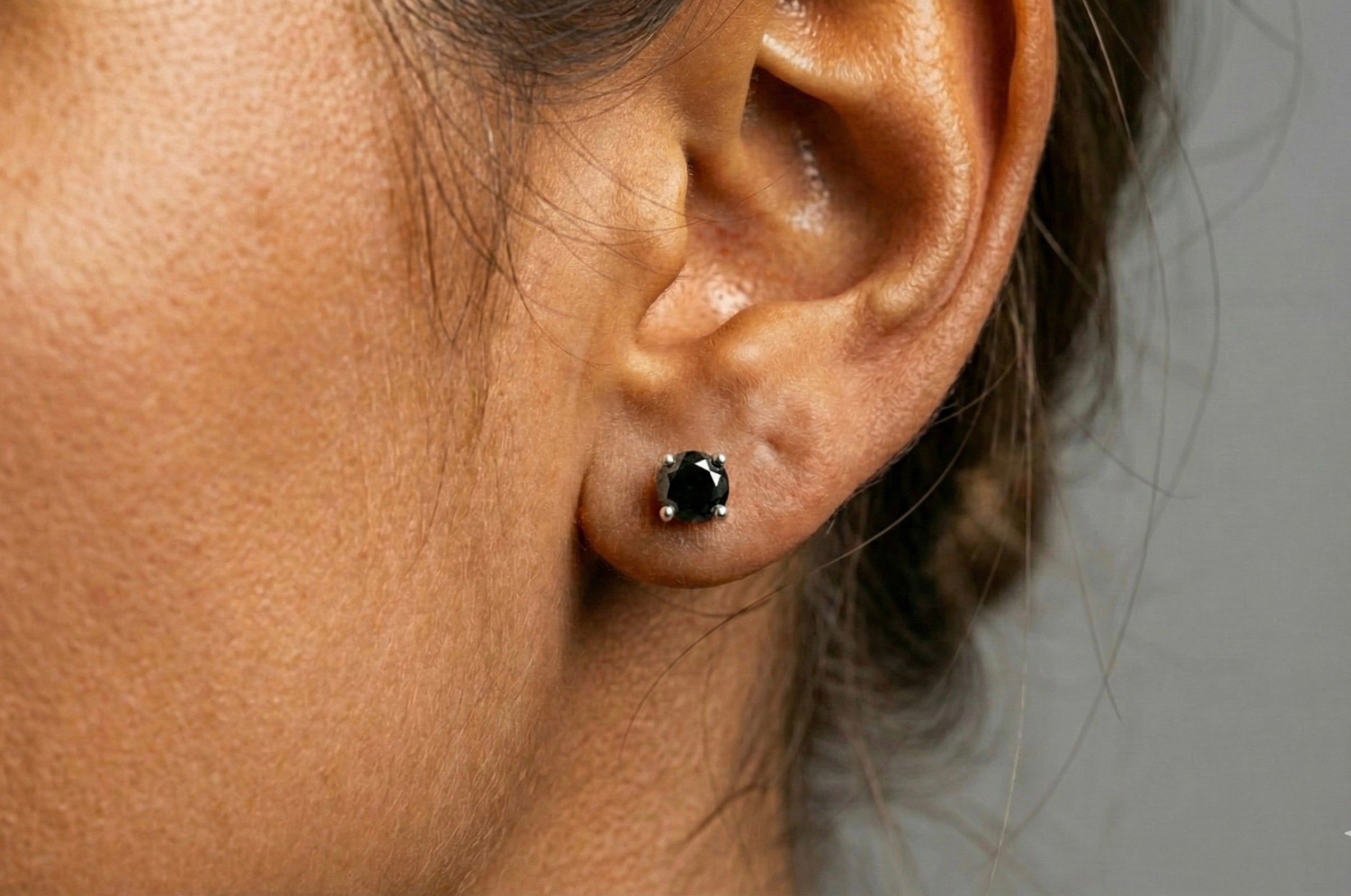 4MM (0.6Ct) Brilliant Cut Black Moissanite Stud Earrings