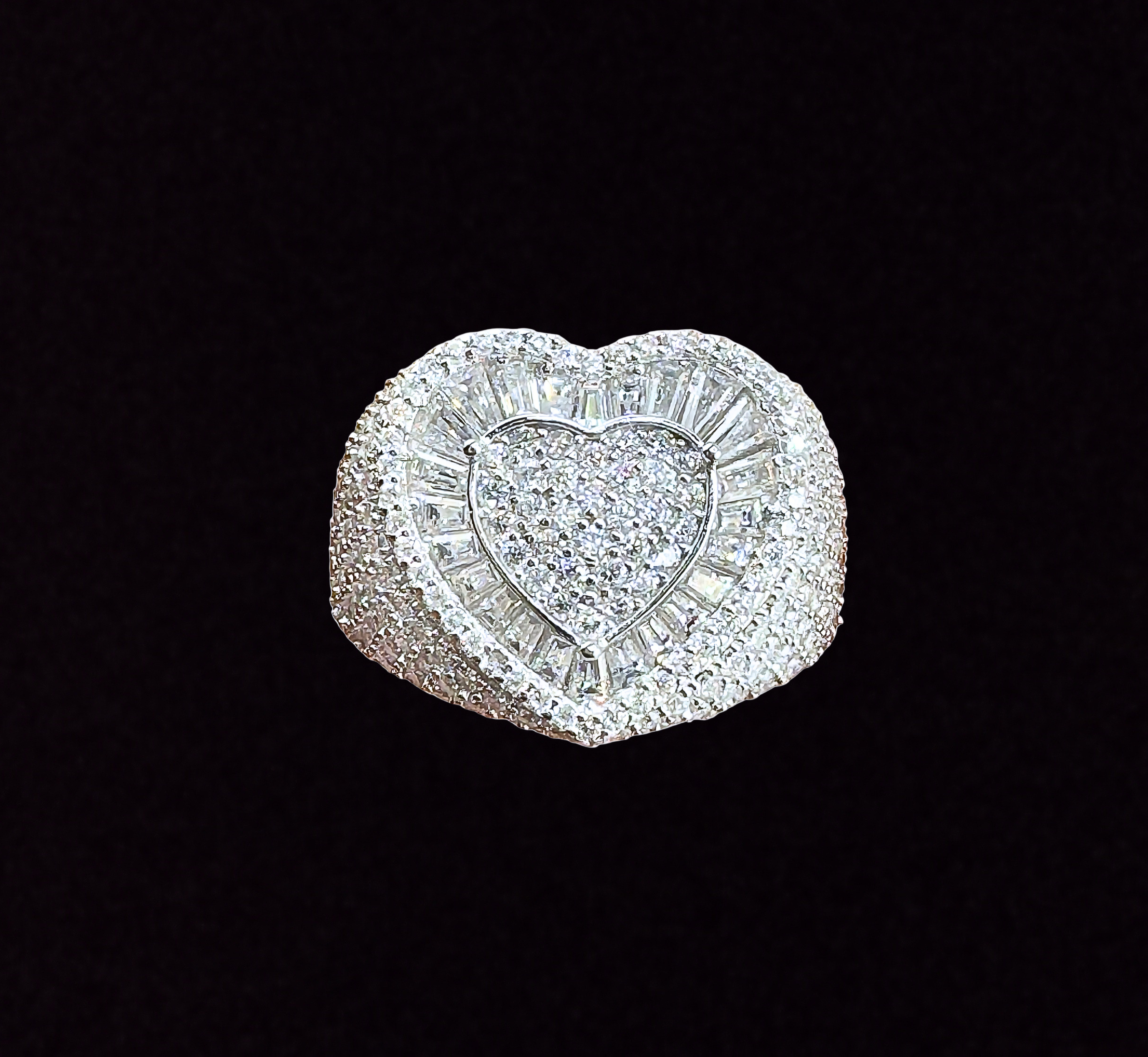 Moissanite in 925 Sterling Silver Heart Ring
