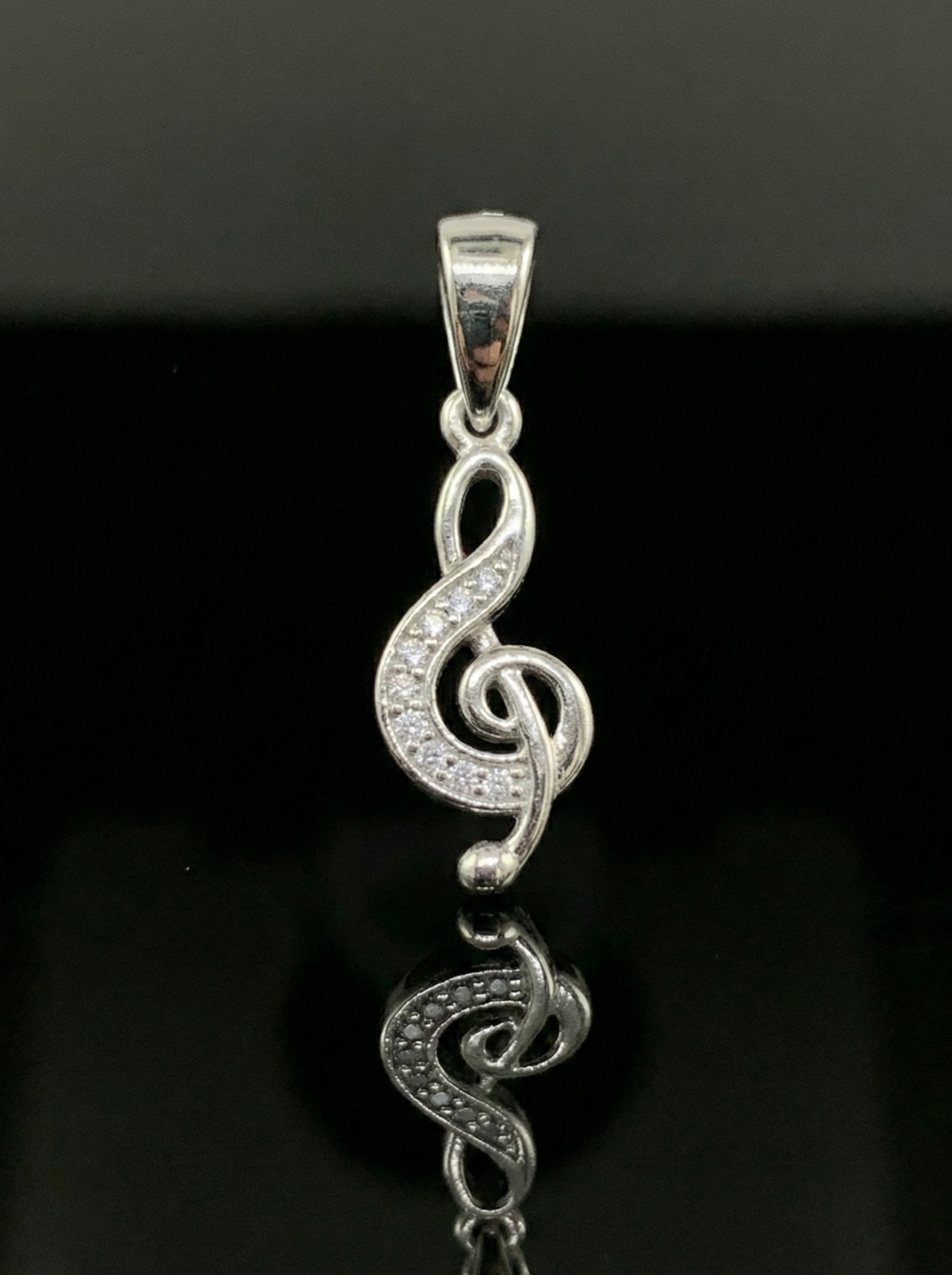 Moissanite Music Note Pendant