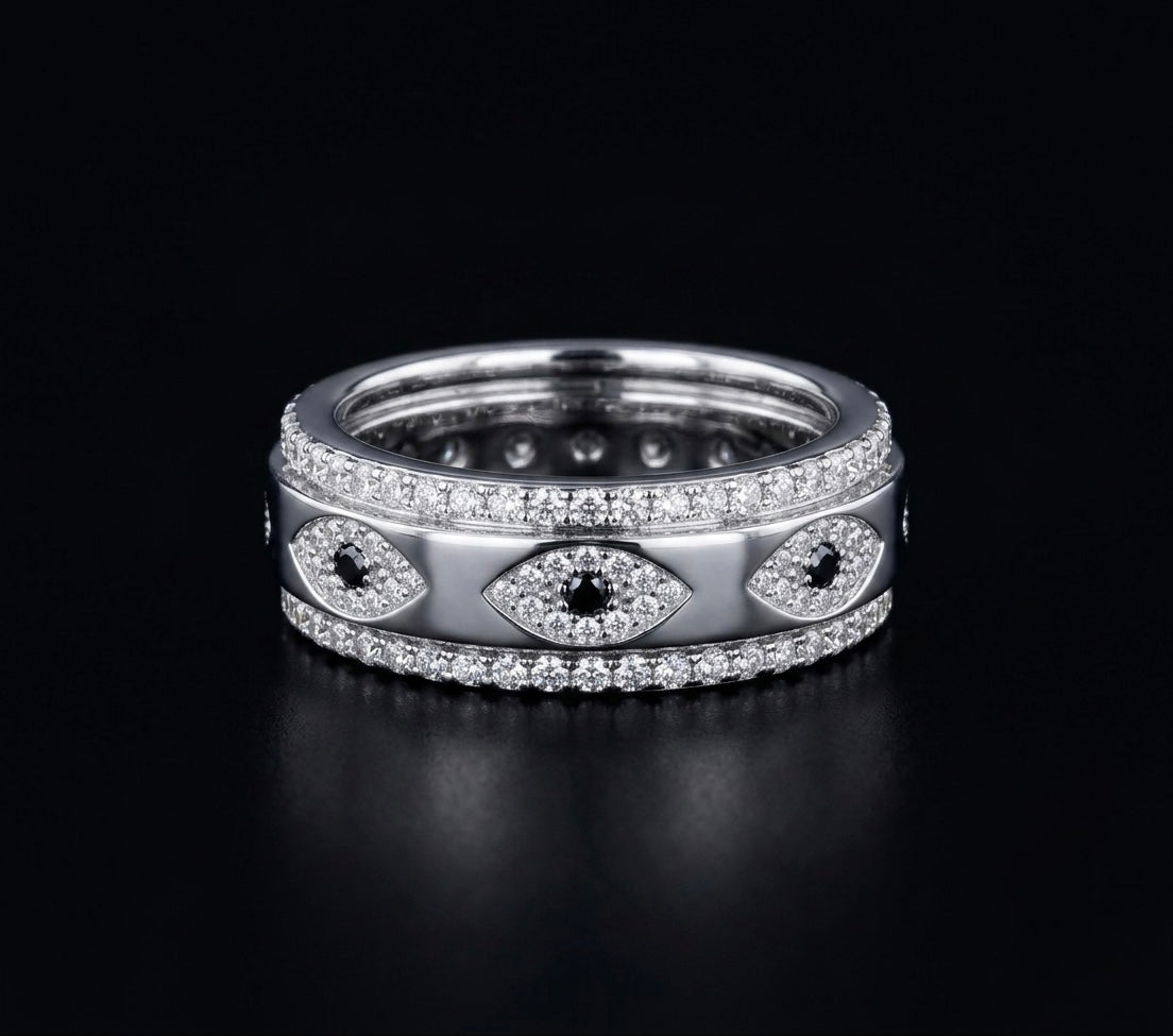 Eyes Moissanite Spinner Band