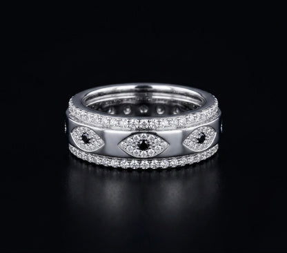 Eyes Moissanite Spinner Band