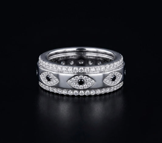 Eyes Moissanite Spinner Band