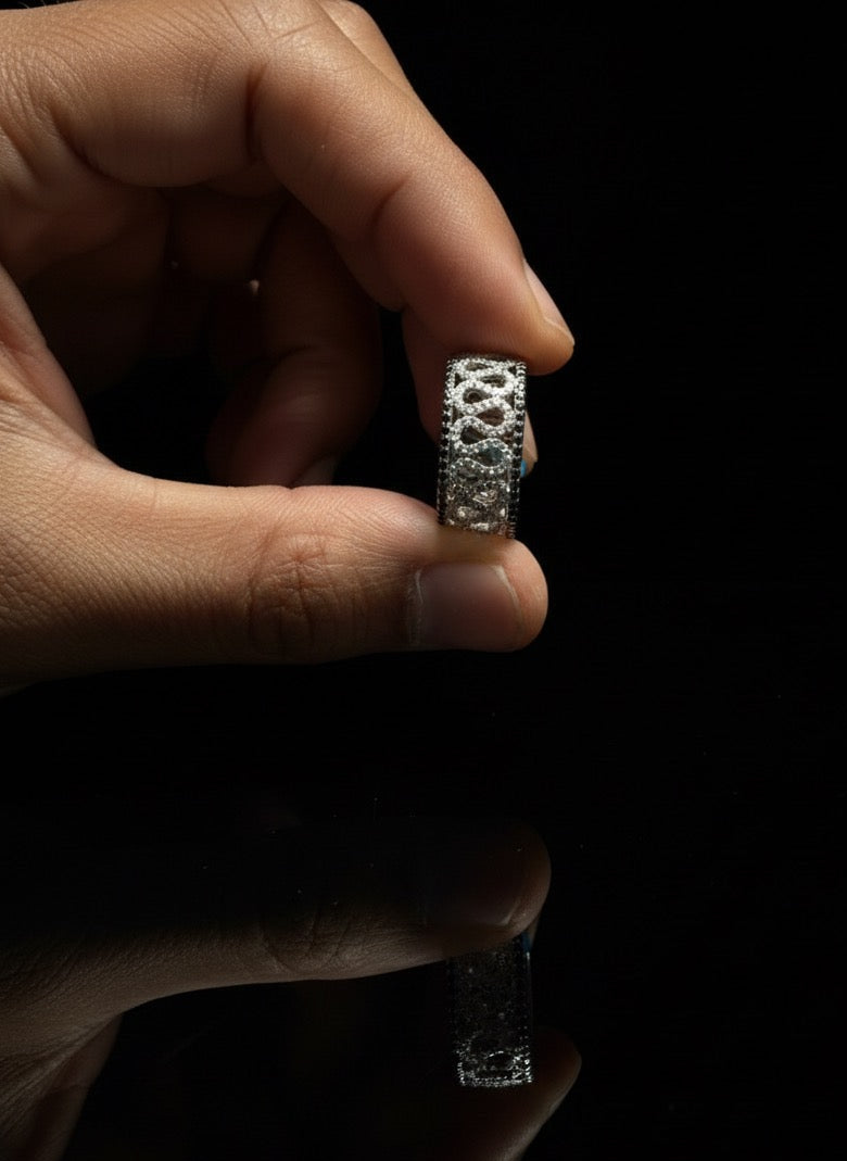 Infinity Curve Moissanite Eternity Band